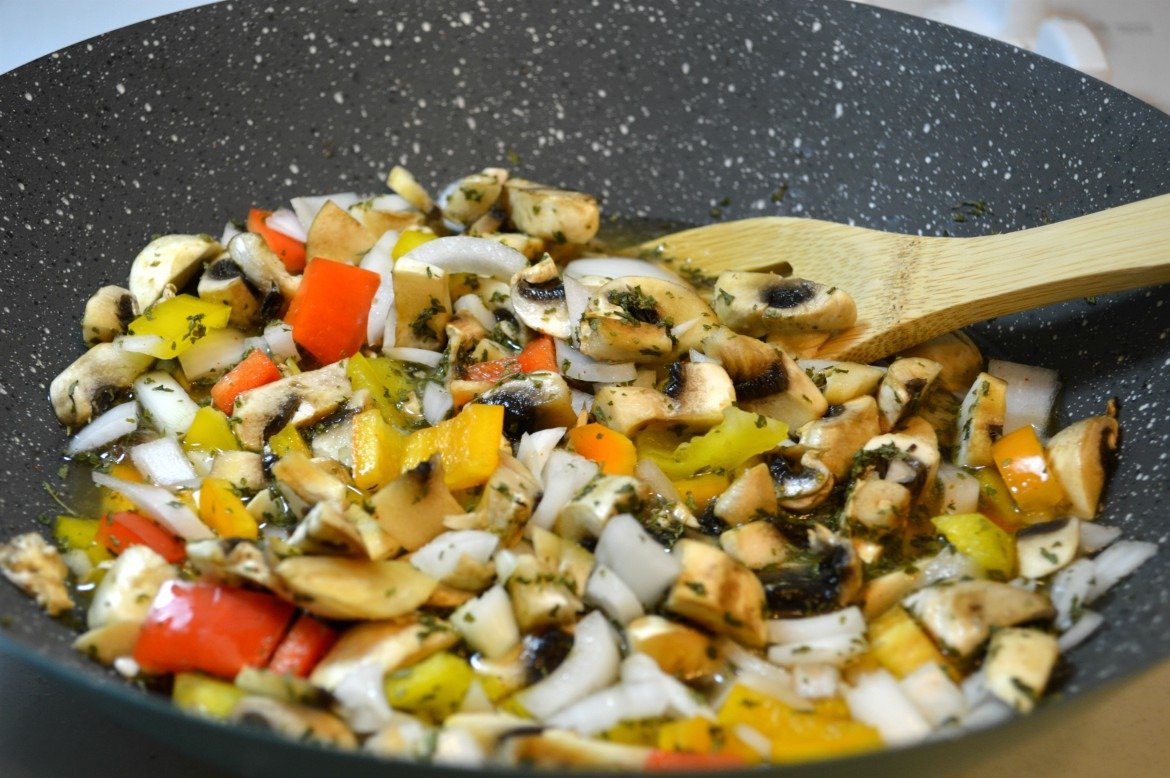 Creamy Spicy Southern Chicken Alla Queen | Chicken Recipes | Creamy, Spicy Chicken Recipe | Delicious Family Recipes | #comfortfood #southernrecipes #dinnerrecipes | theMRSingLink