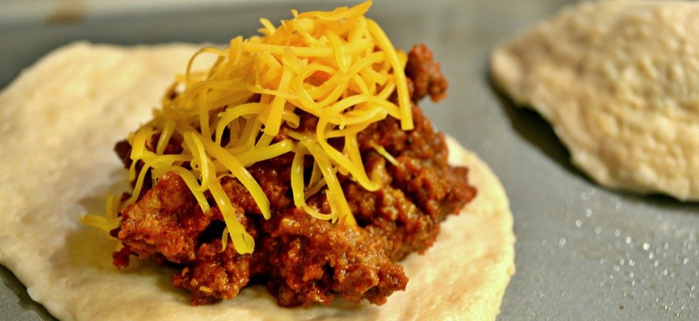 Sloppy Joe Cheddar Biscuit Calzones | Quick And Easy Meal Night Recipes | Cheap Recipes | Unique Recipes | theMRSingLink
