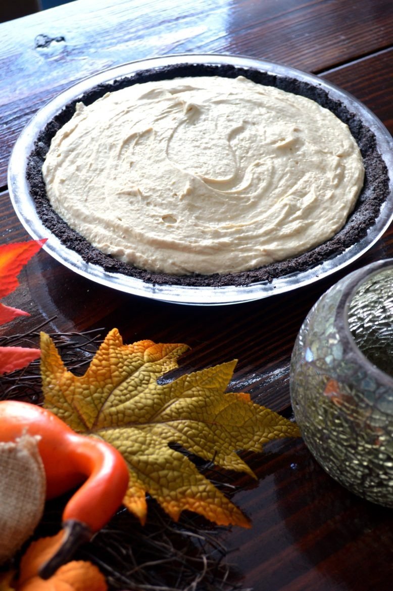 Stupid Easy No Bake Chocolate Peanut Butter Pie | Dessert Recipes | Oreo Pie Crust Recipe | Homemade Whipped Cream | 3 Ingredient Peanut Butter Pie | Holiday Dessert Recipes | Easy Dessert Recipes | Thanksgiving PIe Recipes | Chrismtas Dessert Ideas | No Bake Recipes | No Bake Desserts | Homemade Pie Recipes | theMRSingLink