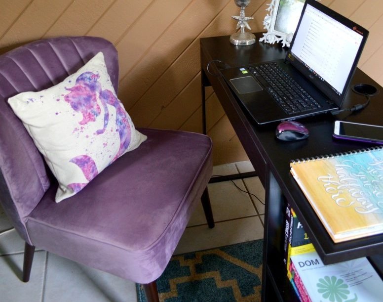 Budget-Friendly Accent Chairs To Die For | Accent Chairs | Inexpensive Home Decor | Budget-friendly Home Decor | Furniture On A Budget | Best Furniture Finds | Accent Chairs For The Home | #homedecor #accentchairs | theMRSingLink