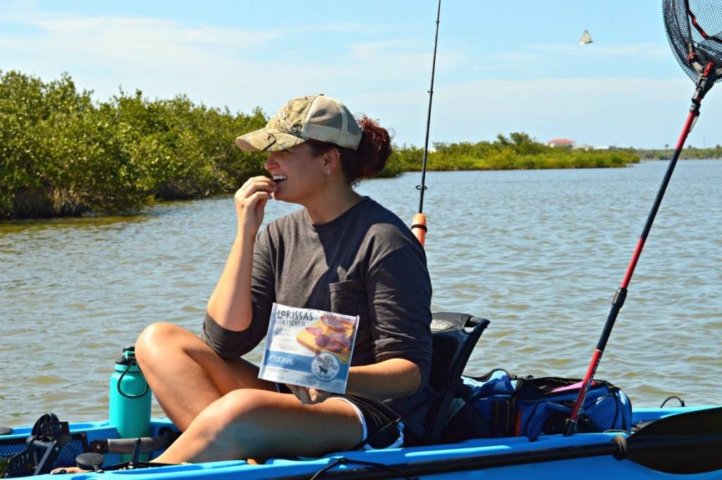 What's In My Tackle Bag? [My On-The-Go Snack For Outdoor Activities] | #ad #LorissasKitchen #WhatAreYouMadeOf | Outdoor essentials for adventurists | The perfect on-the-go snack for the outdoors | Florida lifestyle adventures | What you need for a day of fun in the sun | Must-have essentials for outdoor adventures || Healthy meat snacks for outdoor enthusiasts | #lifestyle #snacks | theMRSingLink