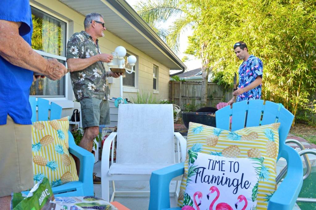 Celebrating Summer With An Outdoor Dinner Party | #ad #freshfromflorida #produceparty | How to throw an eco-friendly summer dinner party | Summer outdoor party idea featuring fresh produce | Summer pool party recipes and outdoor party decorations | Celebrating summer with Fresh From Florida recipes | Watermelon and sweet corn recipes | #summerparty #freshrecipes #cornsalsa #fruitrecipes | theMRSingLink