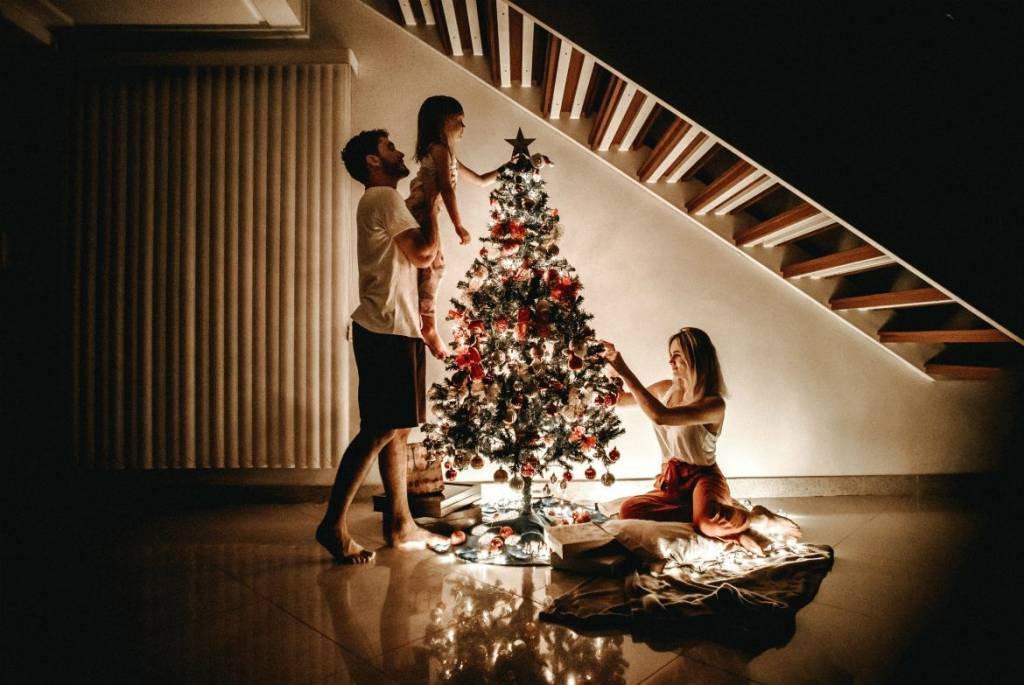boundaries for your marriage if you dread the Holidays | theMRSingLink