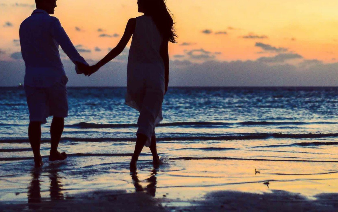 If you fear losing him, here’s why relationships need space