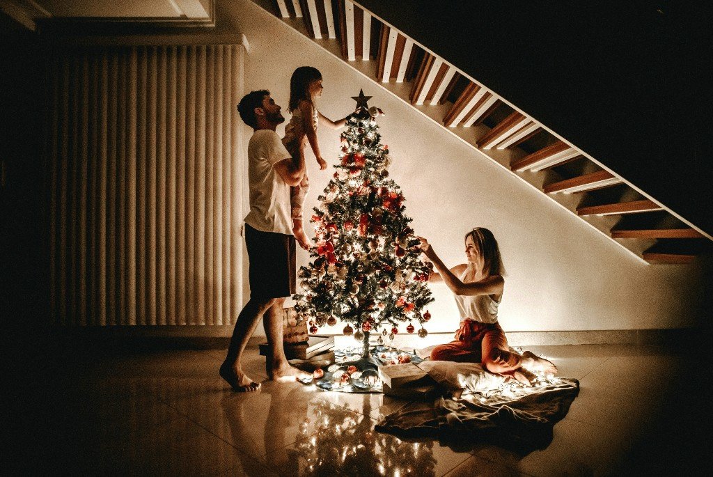 The Holidays can easily be one big stress ball for many, even couples. This is especially if one spouse won't or refuses to compromise or split the Holidays fairly. So if the stress of the Holiday season divides your marriage year after year, this post is for you.