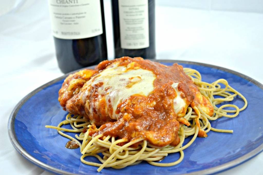 Best Homemade Chicken Parmesan | Parmesan Recipes | Chicken Recipes | Homemade Recipes | https://themrsinglink.com | theMRSingLink
