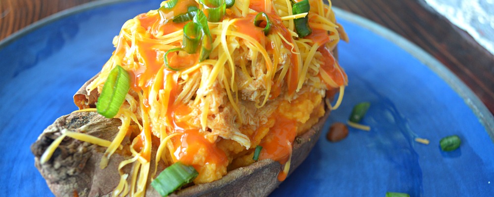 Twice Baked Crock Pot Buffalo Chicken Sweet Potatoes | THEMRSINGLINK