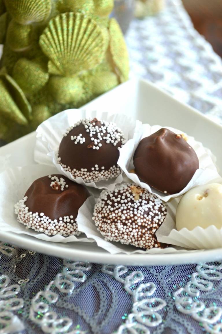 Andes Mint Chocolate Cookie Dough Truffles | THEMRSINGLINK