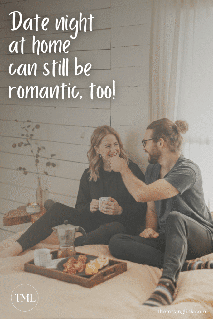 Date night at home can still be romantic, too! 20+ date ideas for couples to enjoy quality time from the comfort of home (the perfect ideas for homebodies) | #datenight #dateideas