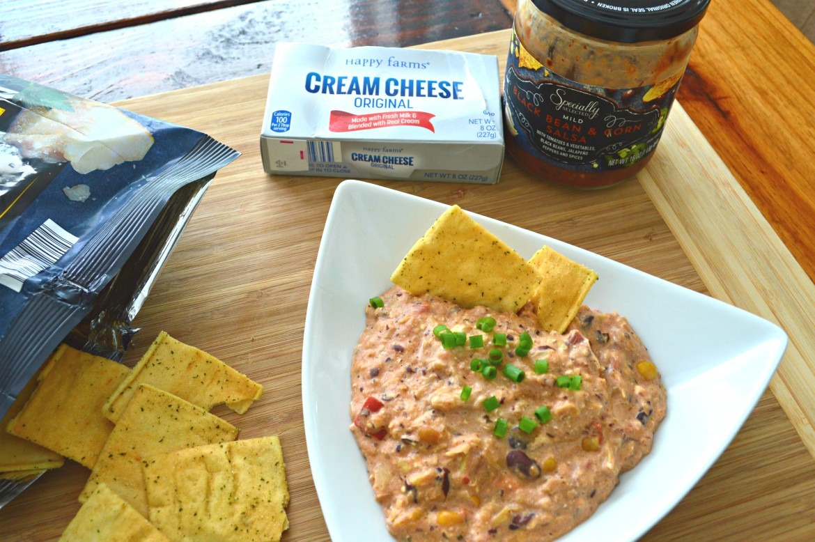 4 Ingredient Cream Cheese And Black Bean Dip [In Under 4 Minutes!] | Quick and easy lunch recipes in minutes | The best dips with the fewest ingredients | Best dips for any party or gathering | Shop at #aldi for the best ingredients to make simple recipes | Easy lunch recipes | #recipes #diprecipes #partyrecipes | Black bean dips | Recipes with cream cheese and artichokes | theMRSingLink