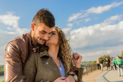 3 Ways To Connect With Your Spouse [+ 130 Free Re-connection Questions]