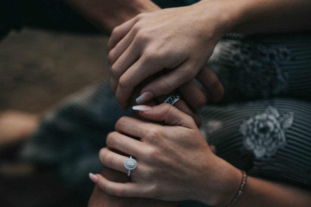 Boundaries To Protect Your Marriage From An Affair | Cheating doesn't start with sex, or the bedroom, but with intention by jeopardizing the integrity of marriage | Ways to avoid having an affair, and to ensure that the risk of cheating never comes between you and your spouse | Cheating is a choice - fidelity is also a choice | Why you must intentionally do right by your spouse (not by your feelings) in order to uphold loyalty and faithfulness in marriage | #marriage #infidelity #affairrecovery #marriagehelp | theMRSingLink