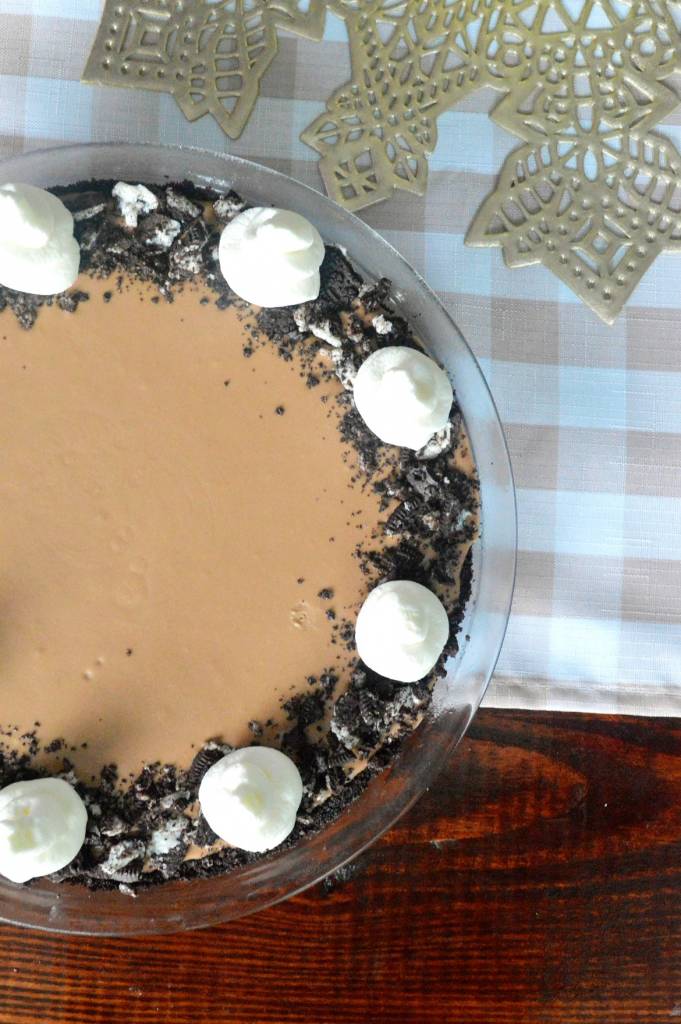 Peanut Butter Hazelnut Pudding Pie [BIG TIP: Try It Frozen!] | A Thanksgiving or Christmas dessert you won't forget year after year | No-bake pudding pie |  BIG TIP: try it frozen for that custard-like texture! | #puddingpie #holidaydesserts #pierecipes | theMRSingLink