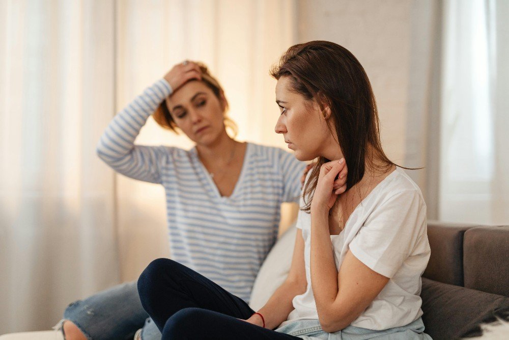 10 Qualities of a bad friend that don’t get enough attention